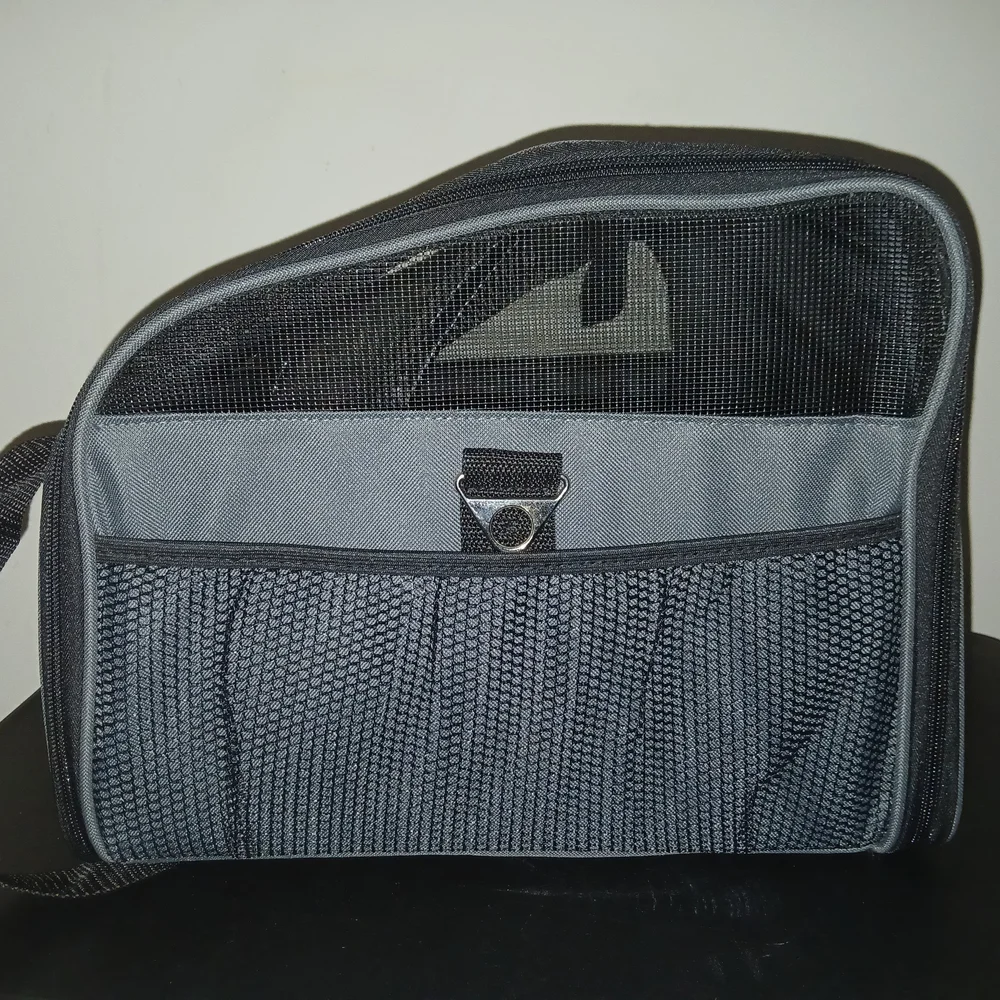 Iconic 2in1 Pet Carrier/Holder. *NEW* Grey With Straps And Travel Bag